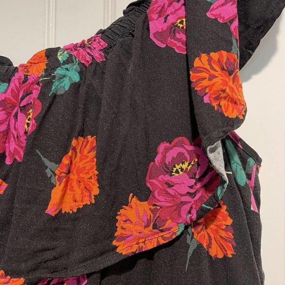 Torrid Black Floral Off the Shoulder Jumpsuit Size 3X - Picture 5 of 9